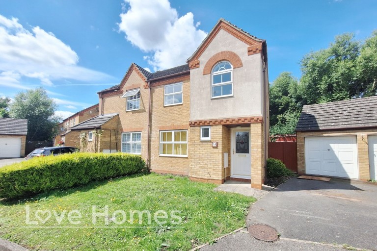 Fisher Close, Barton-Le-Clay, MK45 4NF